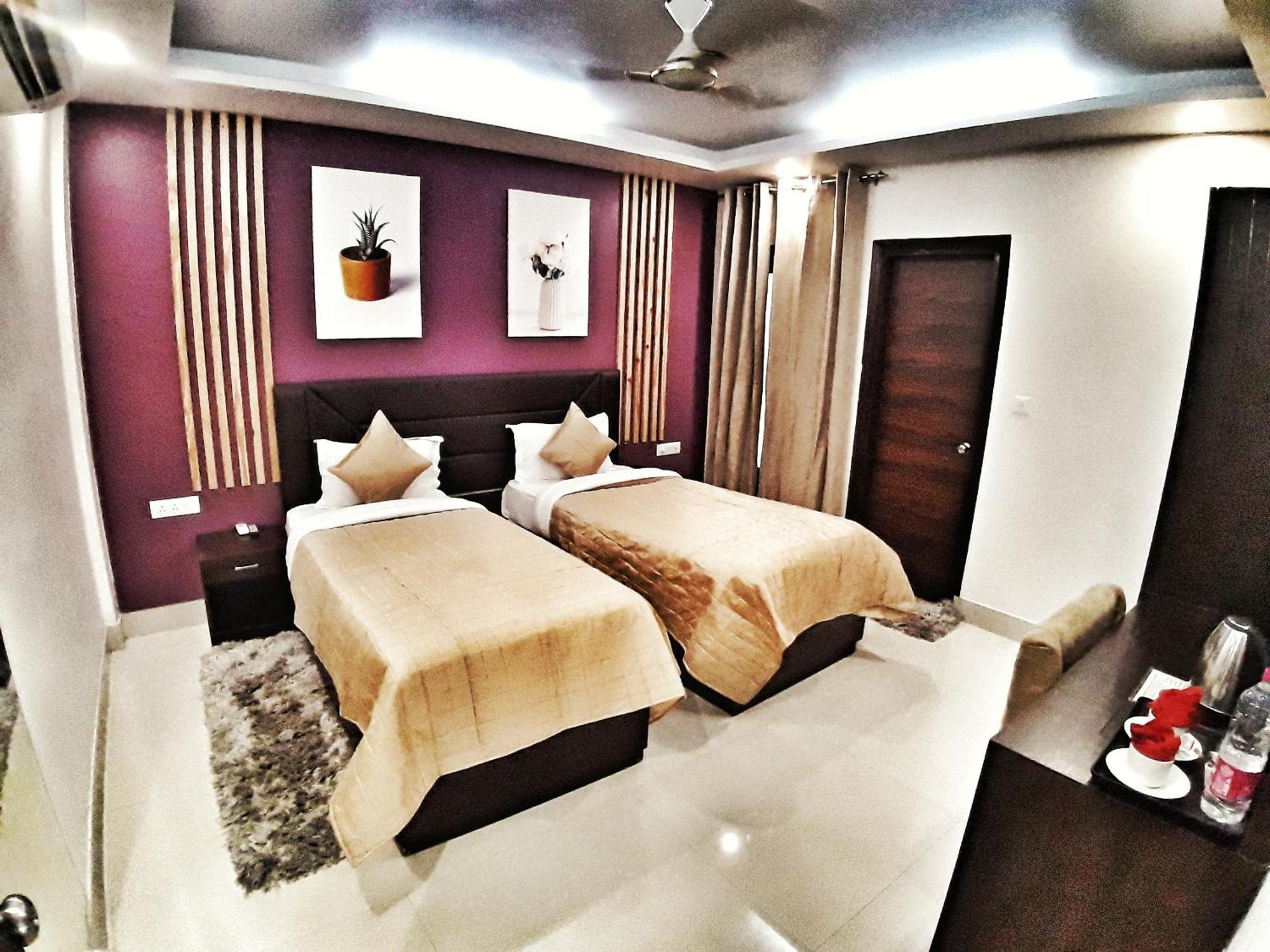 Airport Hotel Delhi Aerocity, 15 Mins Yashobhoomi Ню Делхи Екстериор снимка